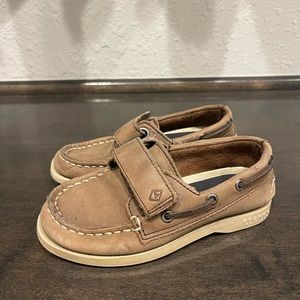 Toddler Sperrys Size 9